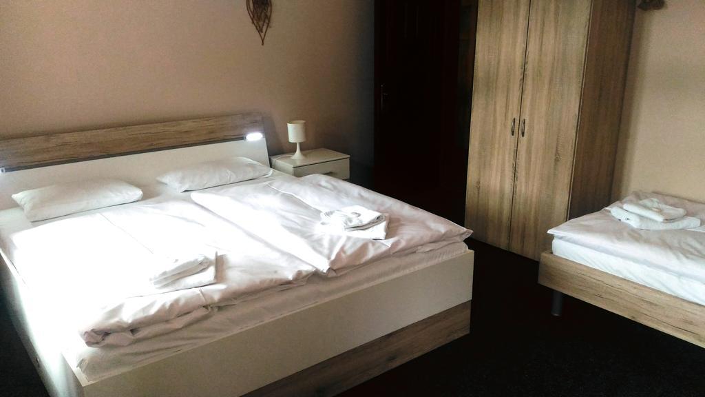 Penzion Marion Hotell Decin Exteriör bild