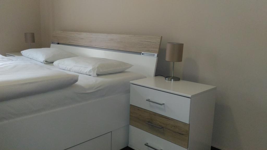 Penzion Marion Hotell Decin Exteriör bild
